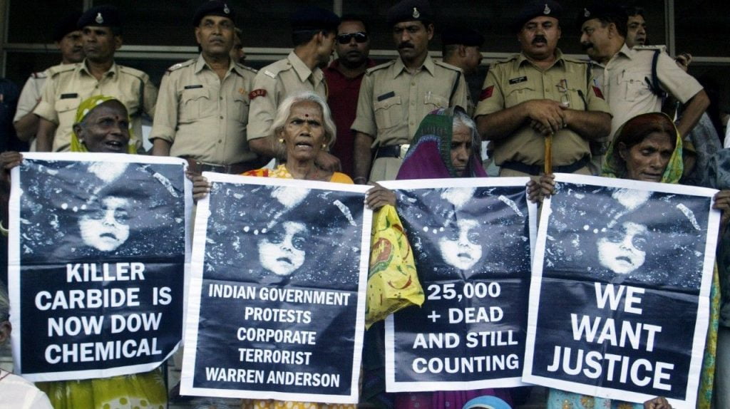 bhopal gas tragedy information in hindi