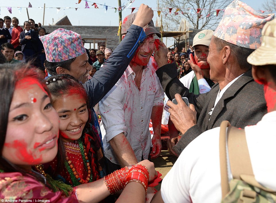 Prince Harry celebrate holi in nepal1