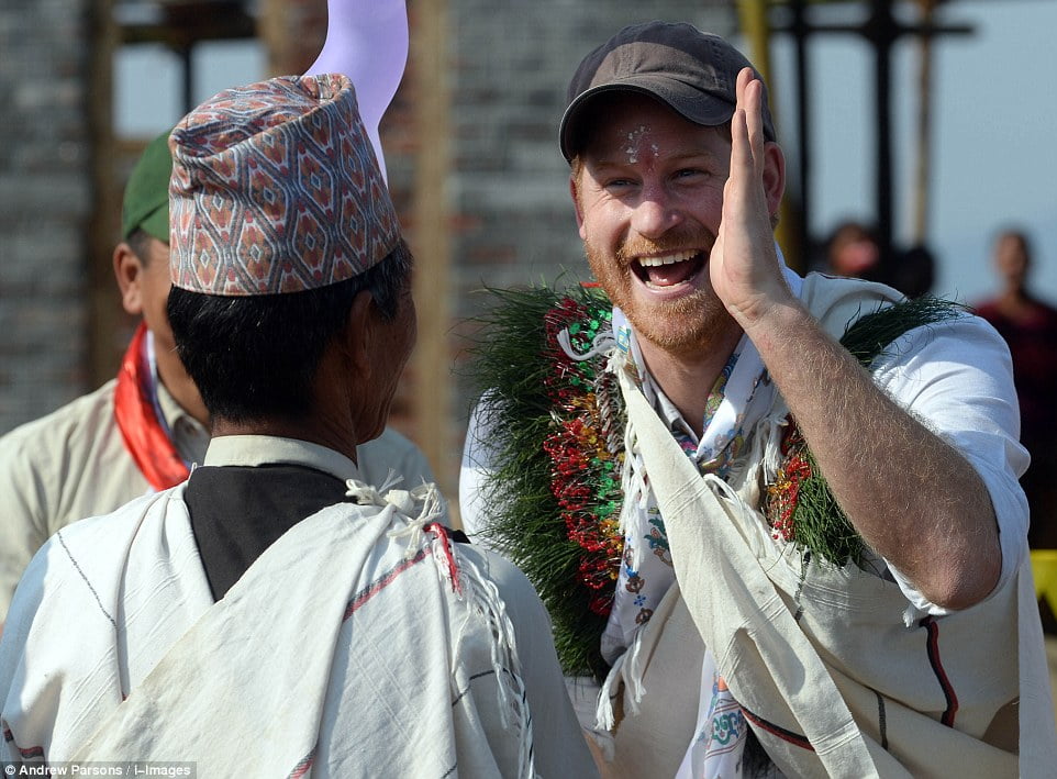 Prince Harry celebrate holi in nepal25