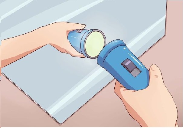 be careful in trial room