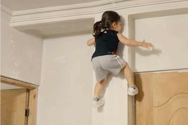 Child play action like spiderman in babol