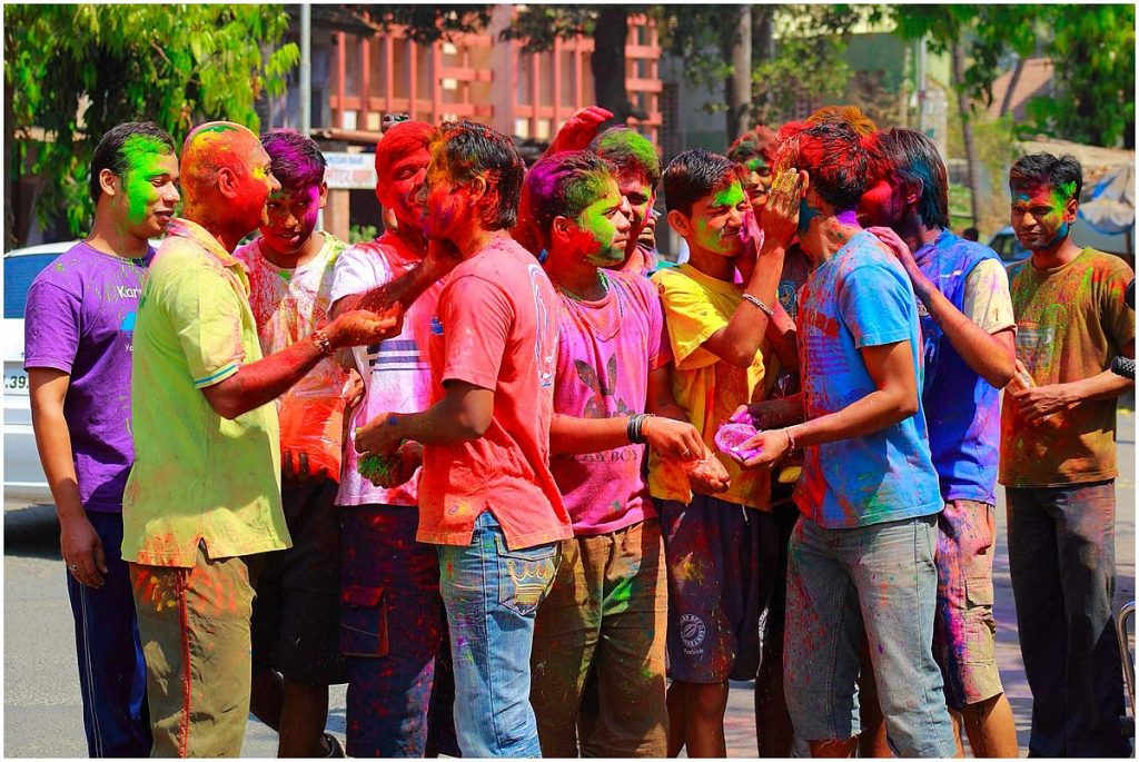  How to Remove Holi Color in Hindi