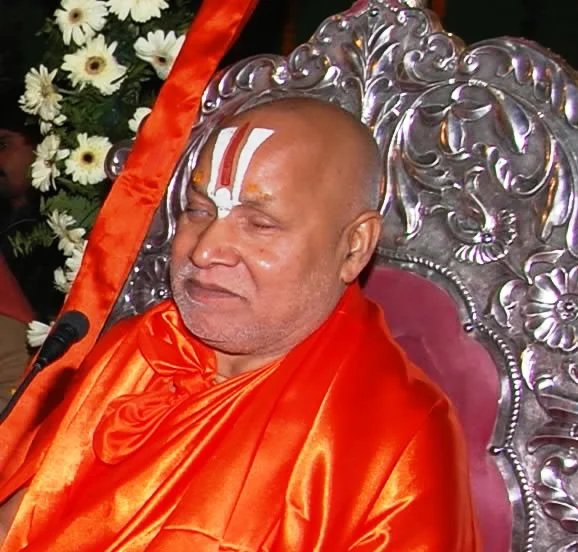 Jagadguru Rambhadracharya Biography in Hindi