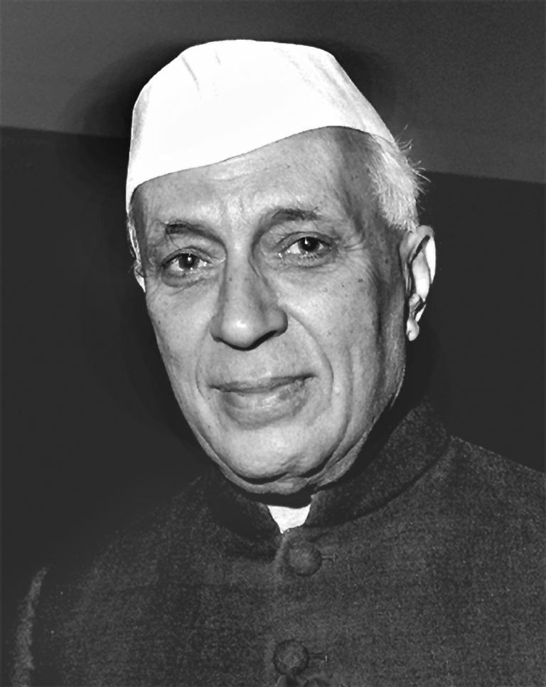 biography of jawaharlal nehru in hindi